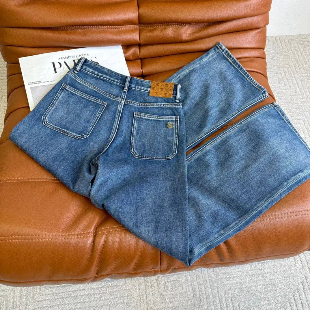 CLTH305 Chanel Jeans