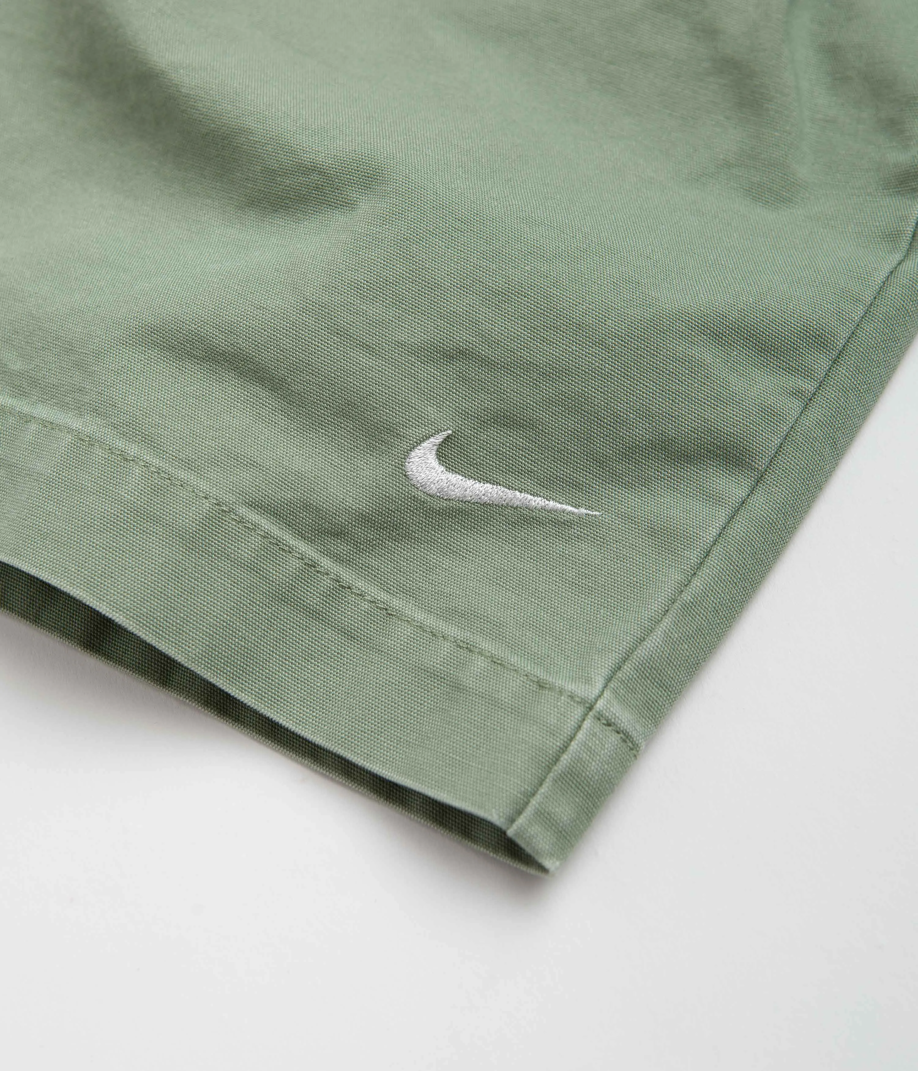 Nike Pleated Chino Shorts - Oil Green / White