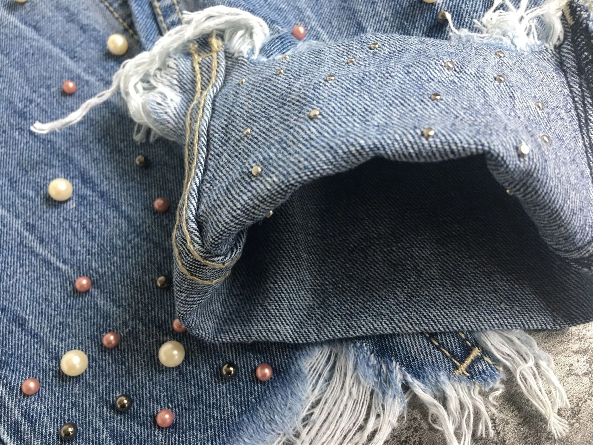 Pearl 3-color studded Denim