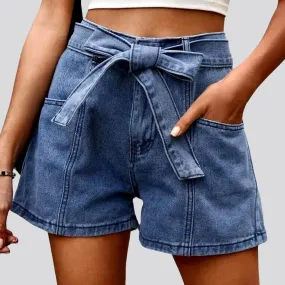 Stonewashed wide-leg denim shorts for ladies